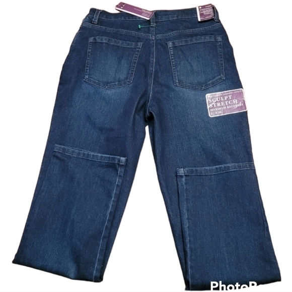 Gloria Vanderbilt Amanda Heritage Fit Tapered leg Classic Rise Jean 8 Short - Picture 2 of 12